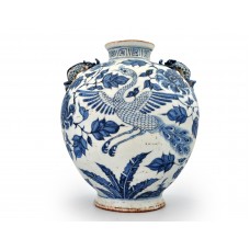 1391 A B&W jar with peacock in peony 